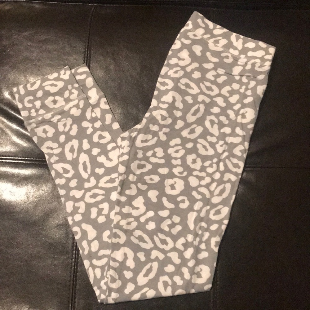 PINK VS sleep leggings